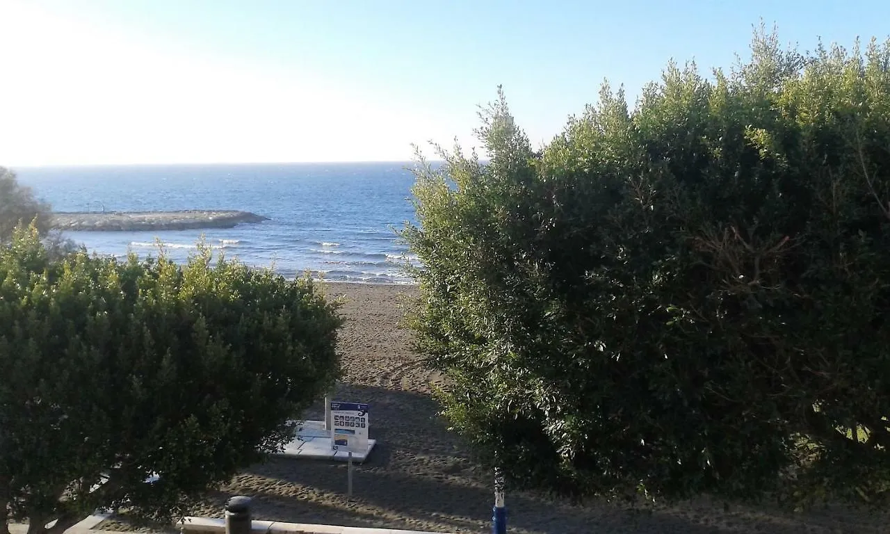 Beachfront House Málaga Villa